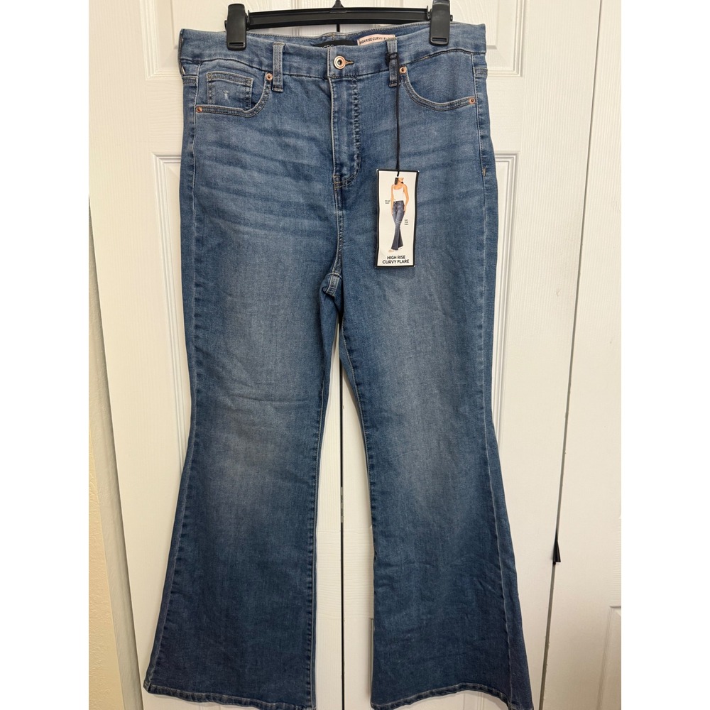 BCBGeneration 13/31 Curvy Flare Jeans High Rise Bell Bottom Y2K NWT Disco 70's